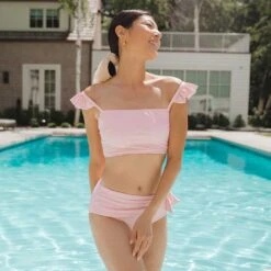 Ballet Pink Bella Crop Top -Swim Shoreline 369A0198