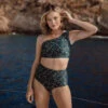 Flora Icon Swim Crop -Swim Shoreline 369A2469final