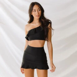 Icon Wave Crop, Matte Black -Swim Shoreline 369A2902 bafdbcd0 177a 4048 8215 c55744345043