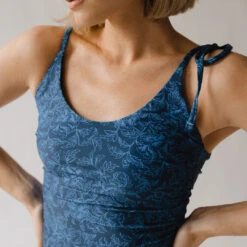 The Natalie One-Piece, Mykonos Navy -Swim Shoreline 369A3764final 382d4438 d3d9 4701 85aa 051c04ad8709