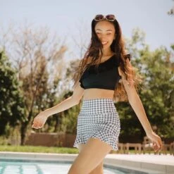 Icon Wave Crop, Matte Black -Swim Shoreline 369A4997final