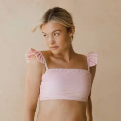 Ballet Pink Bella Crop Top -Swim Shoreline 369A5207final fe2053de 1c04 4f0a 800e fa5c798866da