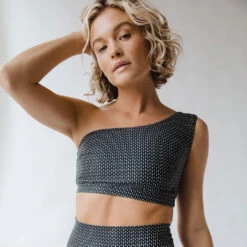 Midnight Dash Icon Swim Crop -Swim Shoreline 369A5848