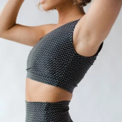 Midnight Dash Icon Swim Crop -Swim Shoreline 369A5858