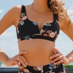 Deep V Bikini Top, Rose Black 14 Deep V Bikini Top, Rose Black -Swim Shoreline 369A6349final