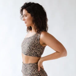 Pursuit Icon Swim Crop -Swim Shoreline 369A8063