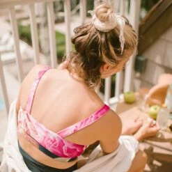 Momentum Bra, Peony -Swim Shoreline 369A8897final a3db215c 6549 4a3c ac3c bedc8379865e