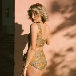 Simone Bottoms, Golden Hour 16 Simone Bottoms, Golden Hour -Swim Shoreline 369A9644final 28af3008 30d4 4703 b9d5 6a02dd184f91