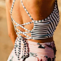 Darling Stripe Switchback Swim Crop 12 Darling Stripe Switchback Swim Crop -Swim Shoreline Darling Stripe Switchback4
