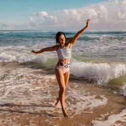 Darling Stripe Switchback Swim Crop 11 Darling Stripe Switchback Swim Crop -Swim Shoreline Darling Stripe Switchback5