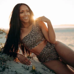 Pursuit Icon Swim Crop -Swim Shoreline ICON CROP PURSUIT 3