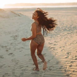 Pursuit Icon Swim Crop -Swim Shoreline ICON CROP PURSUIT 8