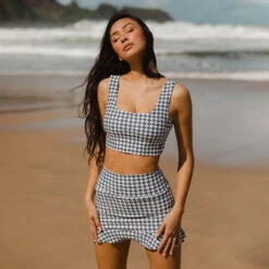 Houndstooth High-Waisted Swim Skirt 24 Houndstooth High-Waisted Swim Skirt -Swim Shoreline SWIM SKIRT HOUNDSTOOTH WEB 1
